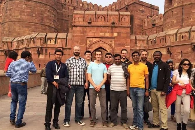 Family Golden Triangle Tours | Experience My India image 2