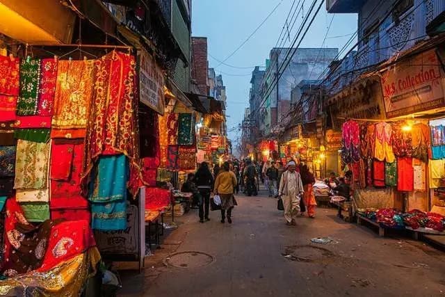 Street & Portrait Golden Triangle | Experience My India image 3