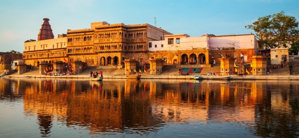 Keshi Ghat | 3 Days Mathura Vrindavan Tour Package With Agra